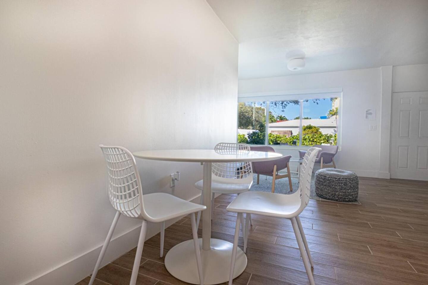 Stylish 2Bed Apartment El Portal Miami Extérieur photo